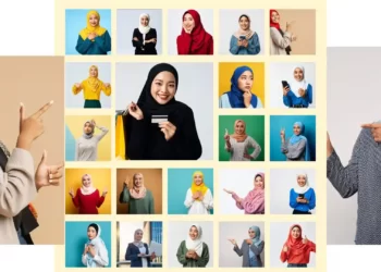 Free Kumpulan Foto Wanita Berhijab Beragam Pose untuk desain konten